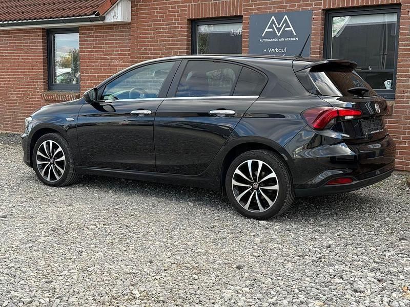 Gebraucht Fiat Tipo Lounge 120 PS (88 kW) 2020 Schwarz Limousine