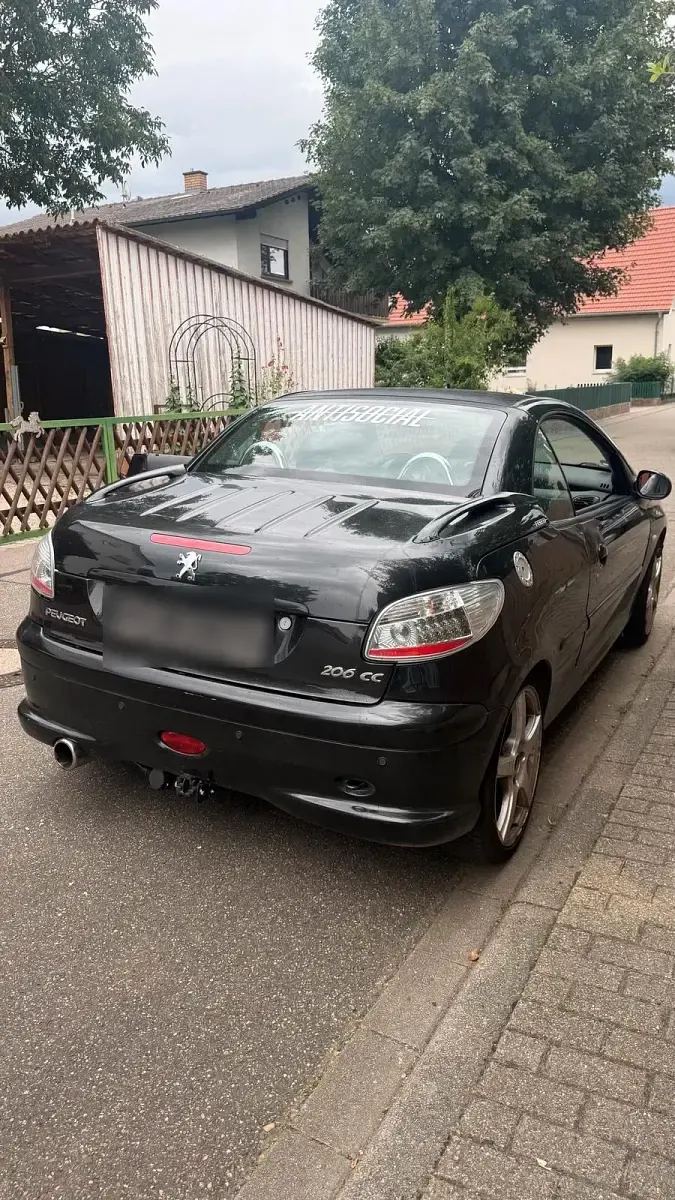 Gebraucht Peugeot 206 CC 109 PS (80 kW) 2006 Schwarz Cabrio