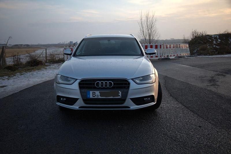 Gebraucht Audi A4 177 PS (130 kW) 2013 Silber Kombi