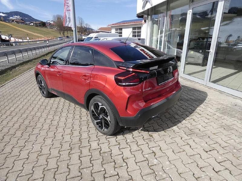 Gebraucht Citroën C4 Shine 131 PS (96 kW) 2021 Rot Limousine