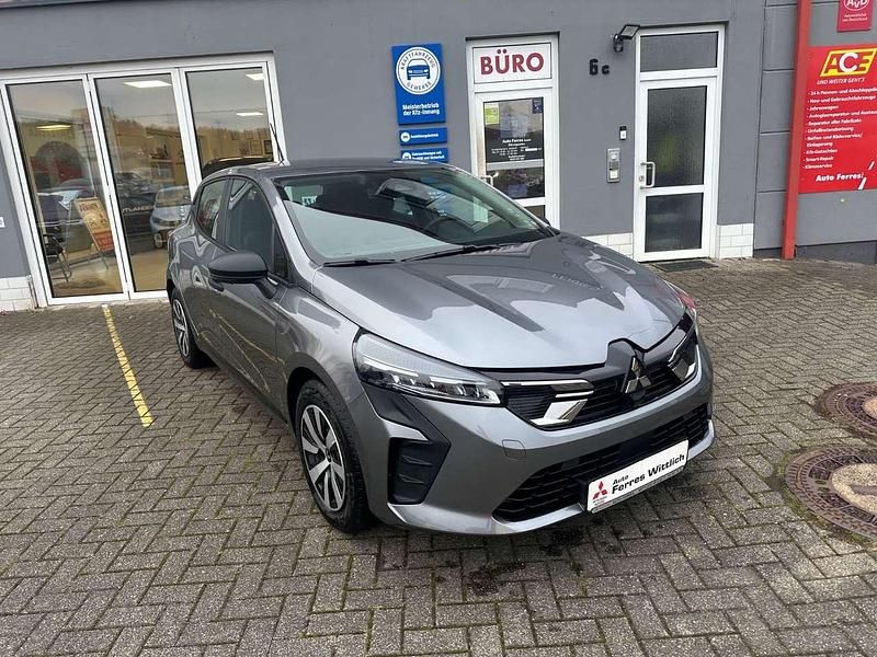 Gebraucht Mitsubishi Colt Basis 67 PS (49 kW) 2024 Grau Kleinwagen