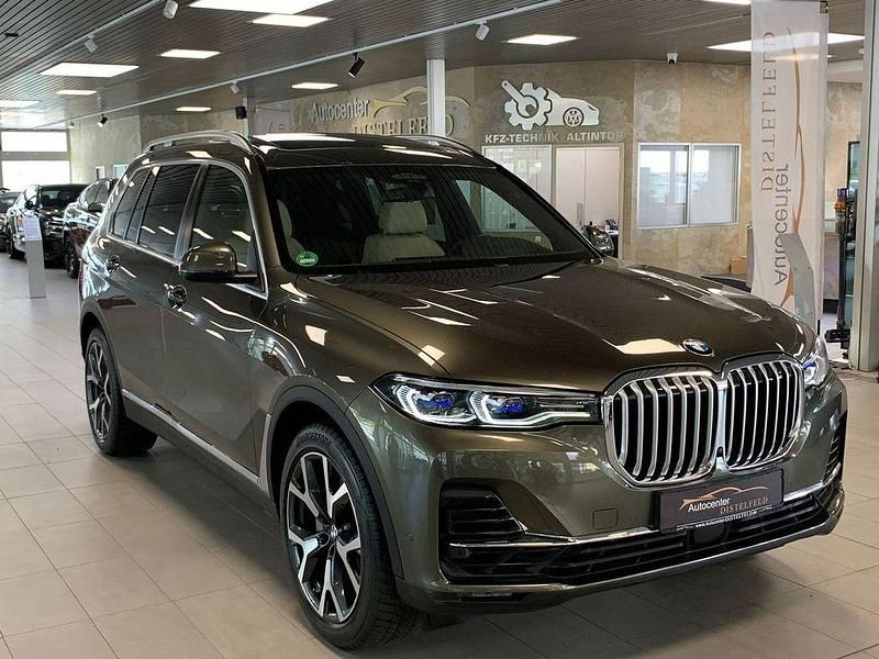 Manhattan metallic Gebraucht 2022 BMW X7 Sport Line SUV | 54.990 € (Superpreis) - Bild 1/4