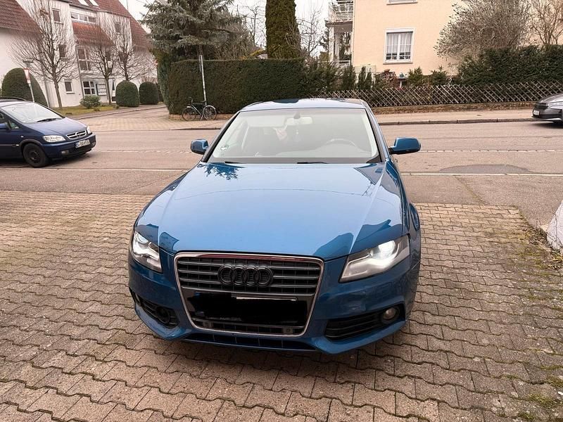 Blau Gebraucht 2011 Audi A4 Limousine | 5.990 € (Guter Preis) - Bild 1/4
