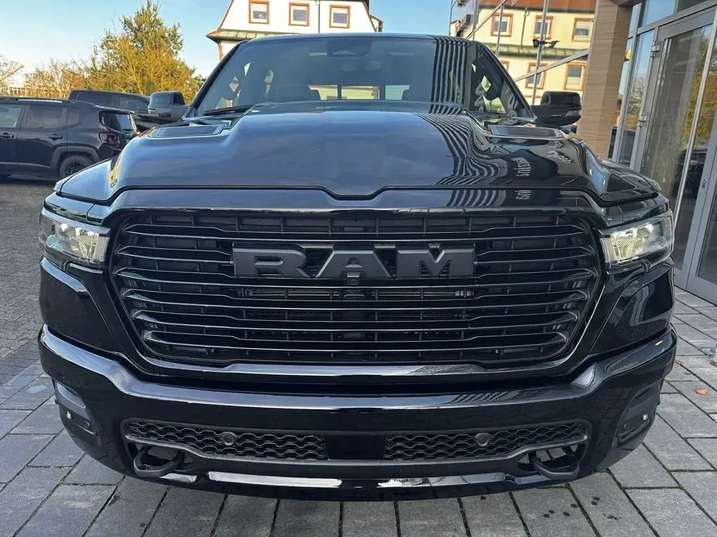 Neu Dodge Ram 426 PS (313 kW) 2025 Schwarz Pickup