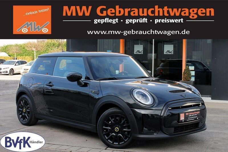 Schwarz Gebraucht 2022 Mini Cooper SE Classic Kleinwagen | 17.490 € (Guter Preis) - Bild 1/3