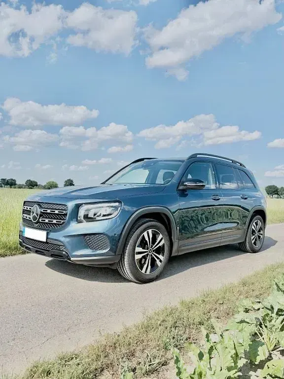 Gebraucht Mercedes GLB200 150 PS (110 kW) 2022 Blau SUV