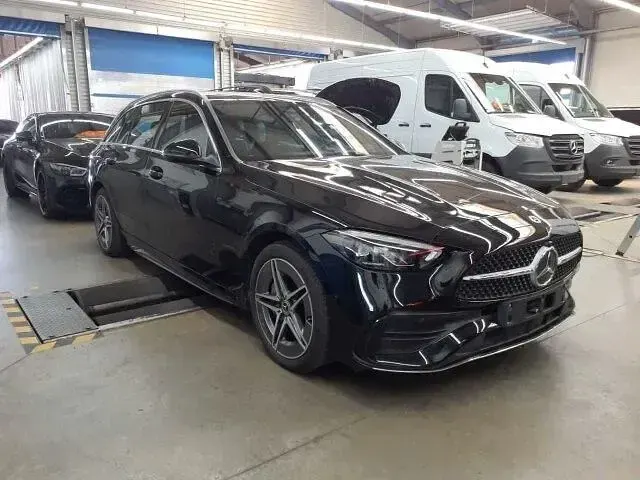 Gebraucht Mercedes C300e AMG line 197 PS (144 kW) 2024 Schwarz Limousine