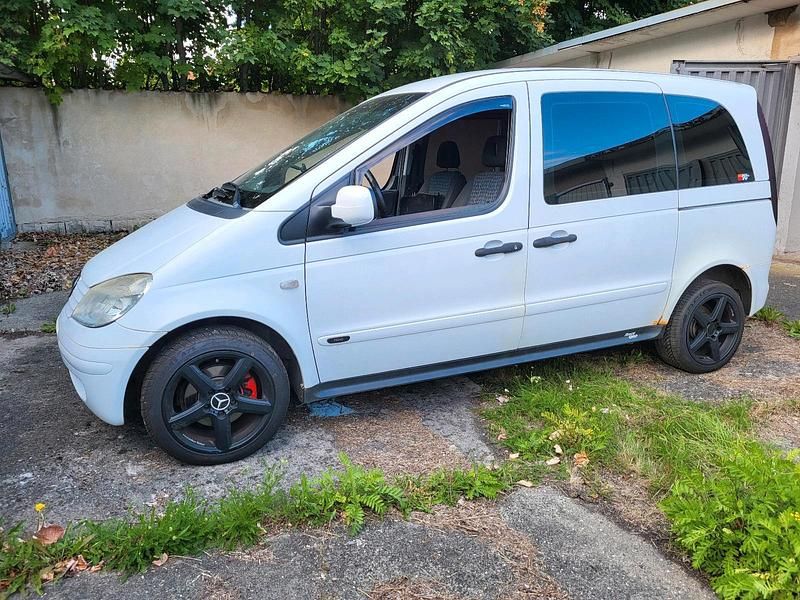 Weiß Gebraucht 2003 Mercedes Vaneo Van / Kleinbus | 650 € (Superpreis) - Bild 1/4