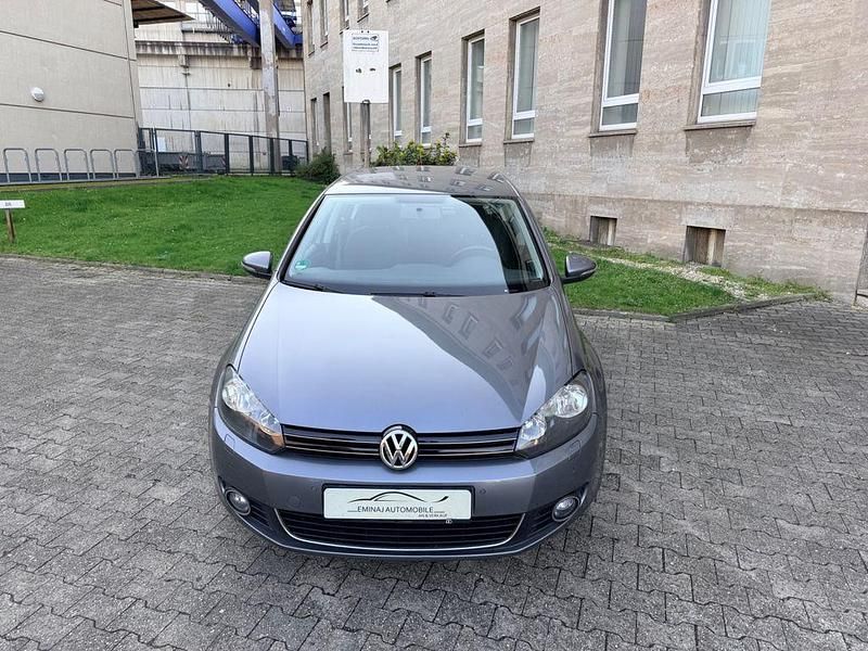 Gebraucht VW Golf VI Highline 122 PS (89 kW) 2010 Grau Kleinwagen