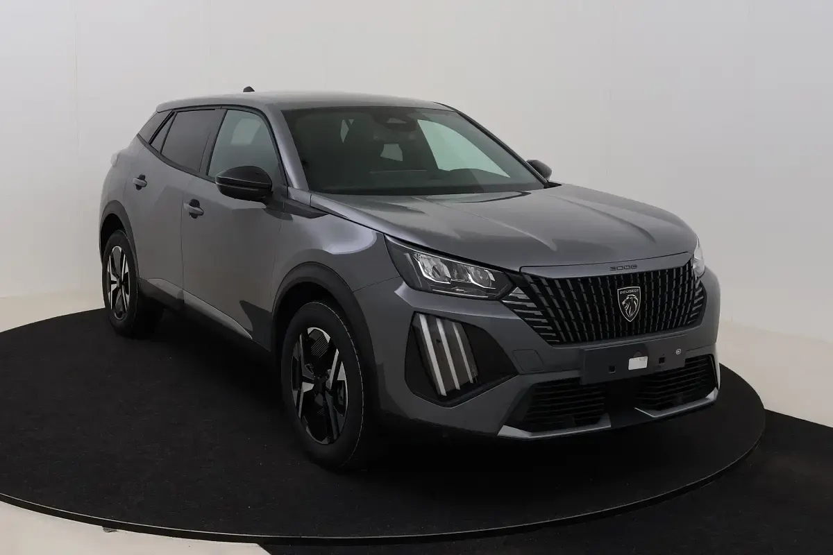 Neu Peugeot 2008 Allure 101 PS (74 kW) 2026 Grau (selenium grey) SUV