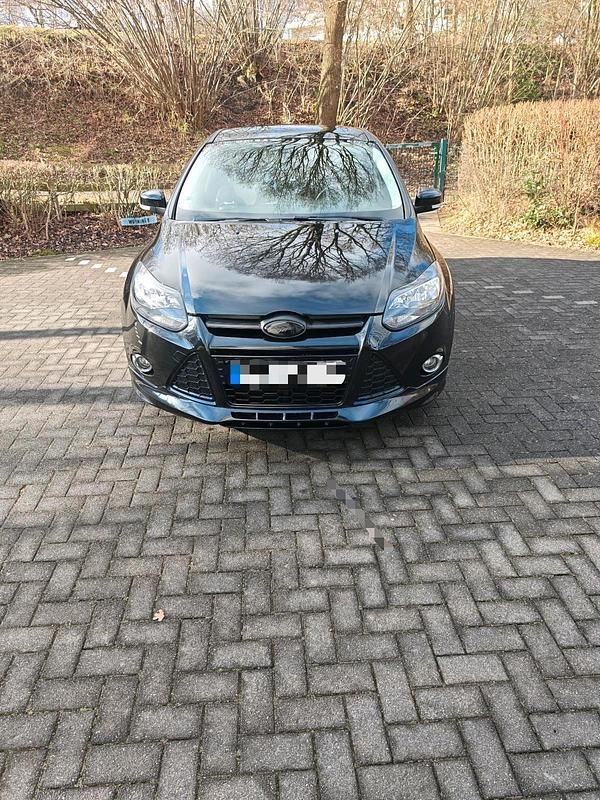 Gebraucht Ford Focus 150 PS (110 kW) 2013 Schwarz Limousine