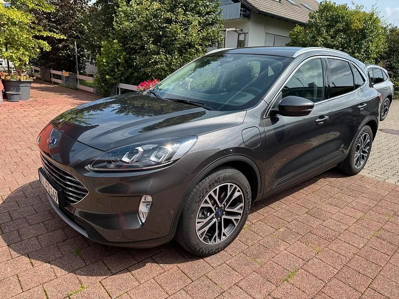 Andere farben Gebraucht 2019 Ford Kuga Titanium X SUV | 24.500 € - Bild 1/4