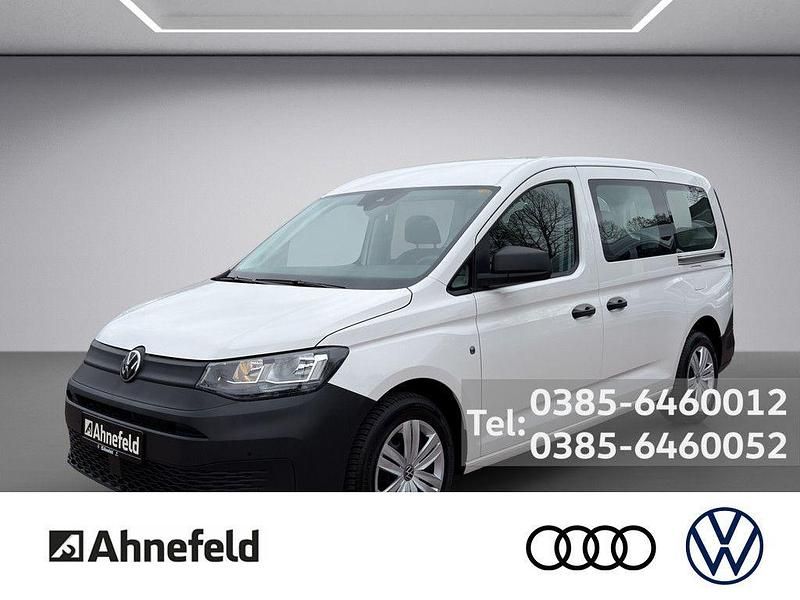 Gebraucht VW Caddy Maxi 114 PS (83 kW) 2023 Weiß Van / Kleinbus