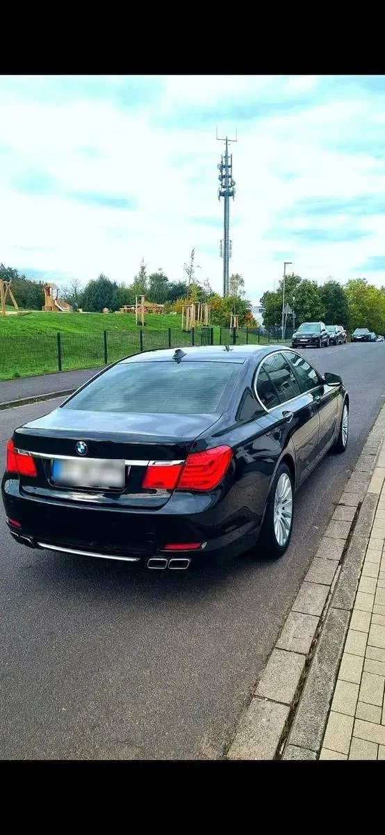 Usata BMW 730 258 CV (189 kW) 2012 Nero Berlina