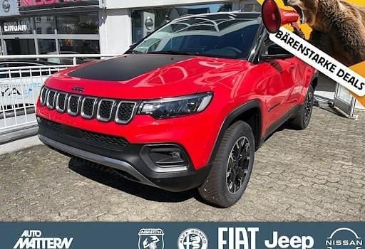 Gebraucht Jeep Compass 241 PS (177 kW) 2023 Colorado red SUV