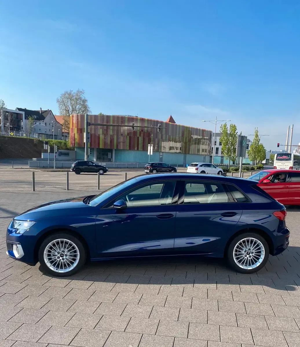 Usata Audi A3 Advanced 150 CV (110 kW) 2024 Blu Berlina