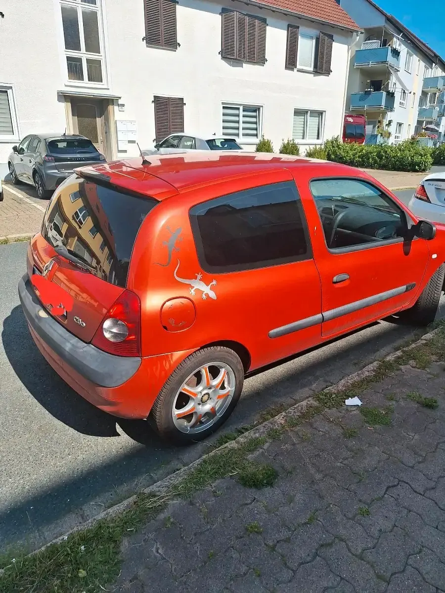 Gebraucht Renault Clio 75 PS (55 kW) 2004 Orange Kleinwagen