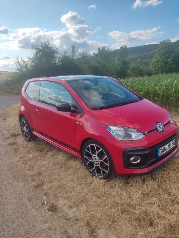 Rot Gebraucht 2018 VW up! GTI Kleinwagen | 13.400 € (Etwas zu teuer) - Bild 1/4