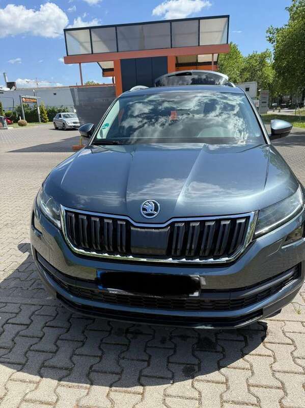 Grau Gebraucht 2017 Skoda Kodiaq Style SUV | 19.500 € (Fairer Preis) - Bild 1/4