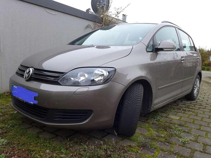 Grau Gebraucht 2010 VW Golf Plus Cross Team Van / Kleinbus | 8.000 € (Fairer Preis) - Bild 1/4