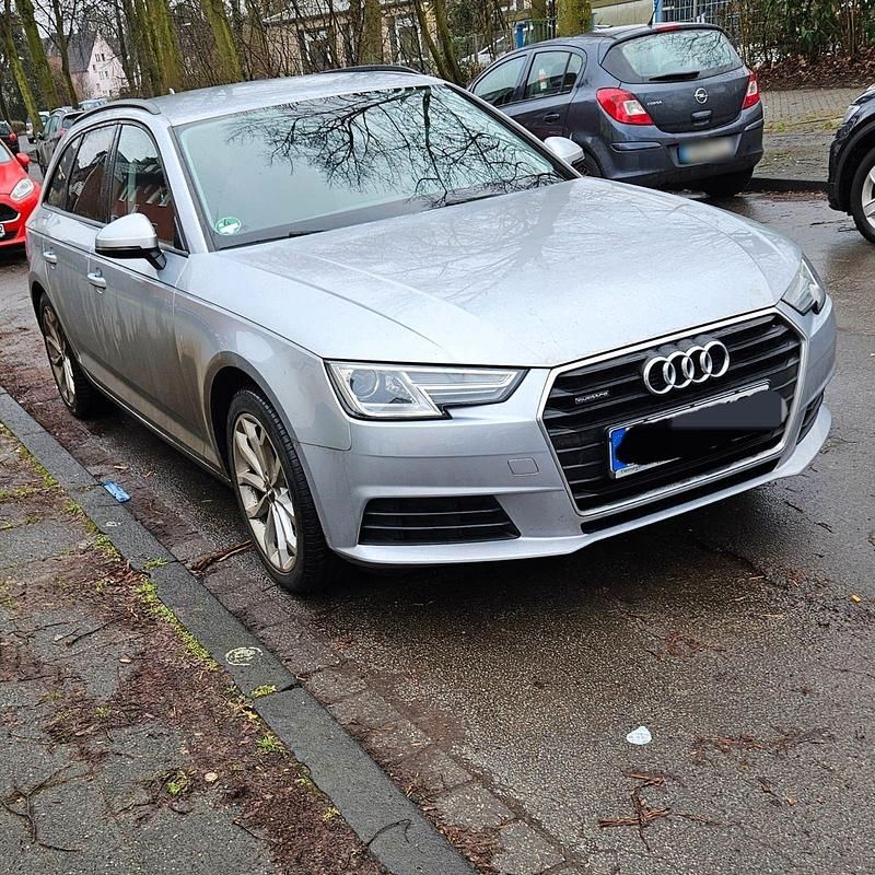 Gebraucht Audi A4 190 PS (139 kW) 2019 Silber Kombi