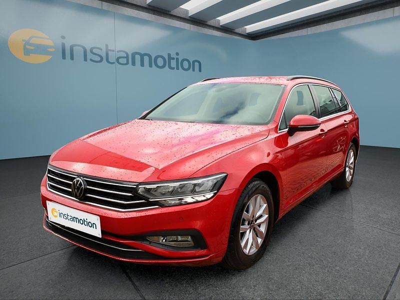 Rot Gebraucht 2023 VW Passat Kombi | 19.249 € (Superpreis) - Bild 1/4