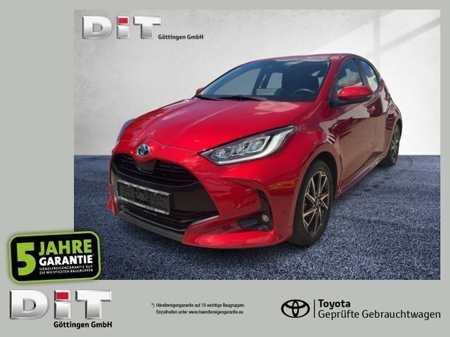 Emotional red 2 Gebraucht 2023 Toyota Yaris Hybrid Team Limousine | 21.990 € (Fairer Preis) - Bild 1/4