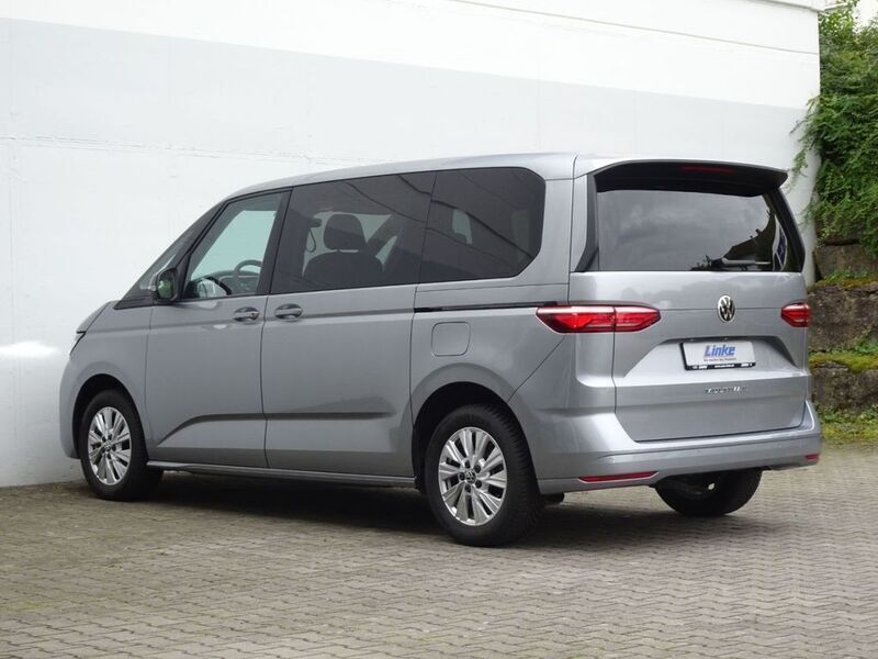 Gebraucht VW T7 150 PS (110 kW) 2022 Silber Van
