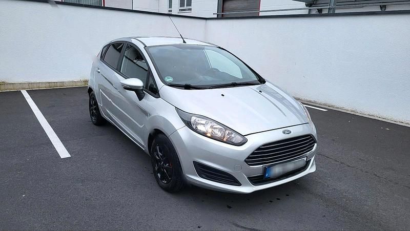 Gebraucht Ford Fiesta 2014 Grau Kleinwagen