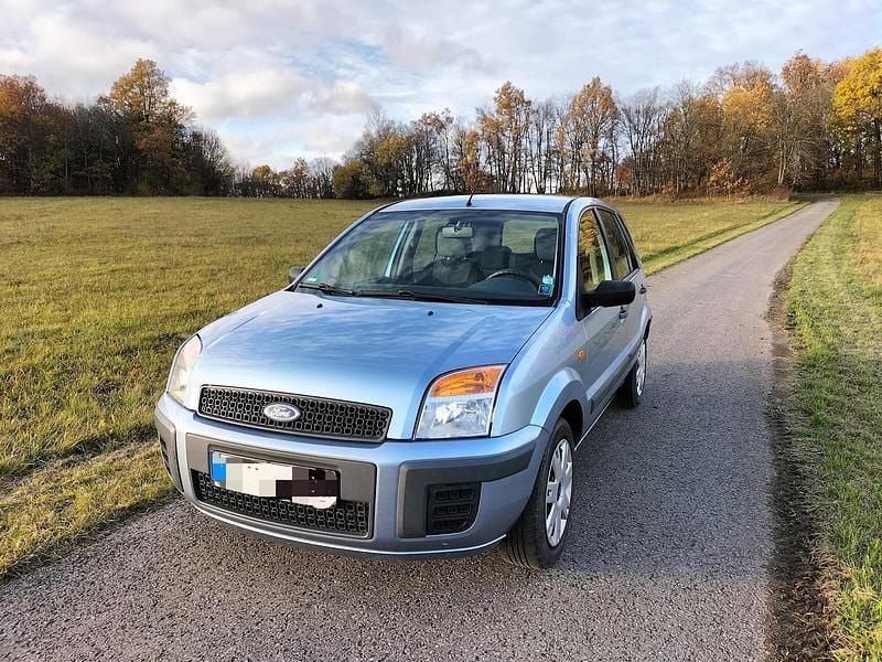 Blau Gebraucht 2008 Ford Fusion Kleinwagen | 3.250 € (Etwas zu teuer) - Bild 1/4
