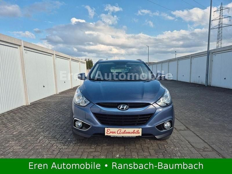 Gebraucht Hyundai ix35 135 PS (99 kW) 2012 Blau SUV
