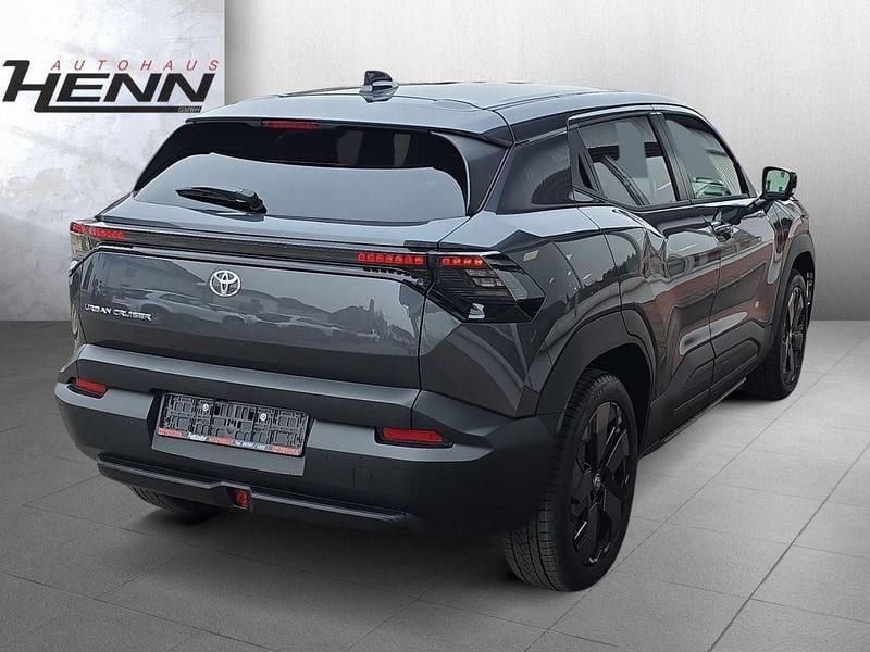 Neu Toyota Urban Cruiser Lounge 127 kW (174 PS) 2026 Grau SUV
