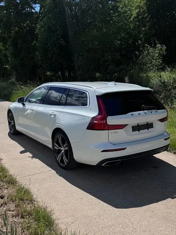 Gebraucht Volvo V60 Inscription 390 PS (286 kW) 2020 Weiß Kombi