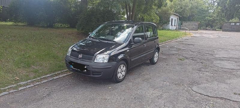 Schwarz Gebraucht 2010 Fiat Panda Kleinwagen | 1.890 € (Fairer Preis) - Bild 1/4