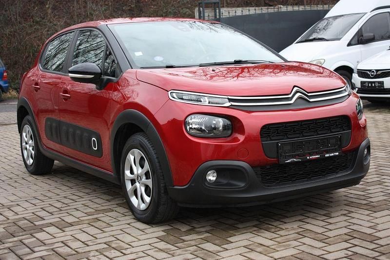 Gebraucht Citroën C3 Feel 87 PS (63 kW) 2019 Rot Limousine