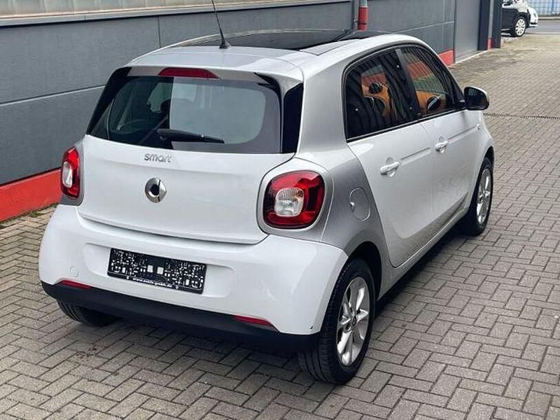 Gebraucht Smart ForFour Passion 71 PS (52 kW) 2014 Silber Kleinwagen