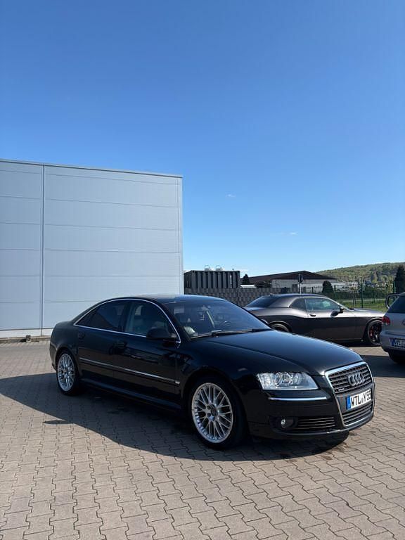 Second-hand Audi A8 232 CP (170 kW) 2007 Negru Berlinǎ