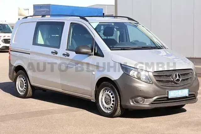 Gebraucht Mercedes Vito 136 PS (100 kW) 2021 Brillantsilber Van