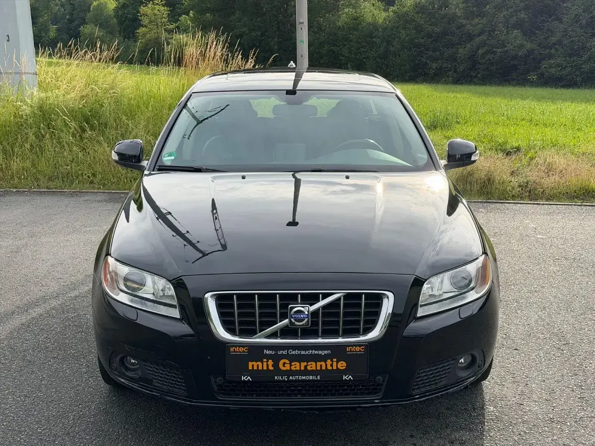Gebraucht Volvo V70 136 PS (100 kW) 2008 Schwarz Kombi