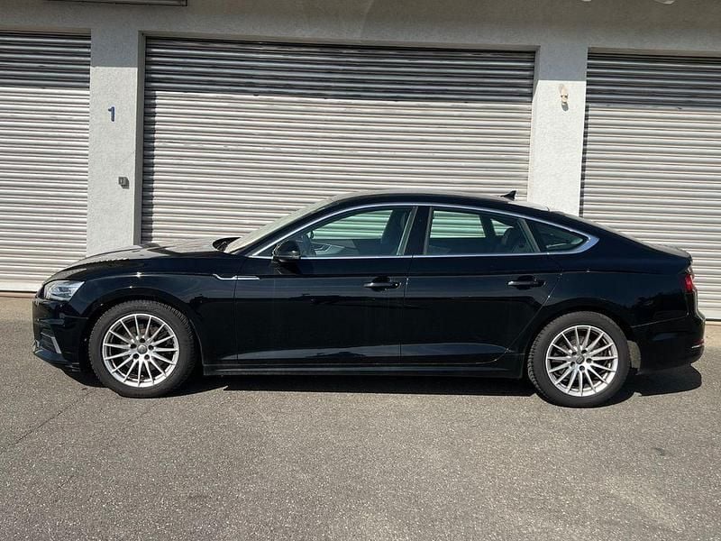 Gebraucht Audi A5 Sport 150 PS (110 kW) 2019 Schwarz Coupé