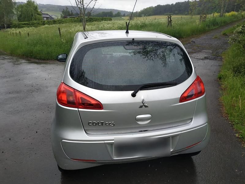 Gebraucht Mitsubishi Colt 95 PS (69 kW) 2005 Silber Kleinwagen