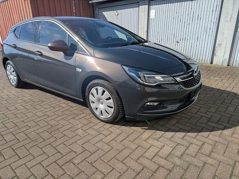 Gebraucht Opel Astra Business 136 PS (100 kW) 2016 Braun Limousine