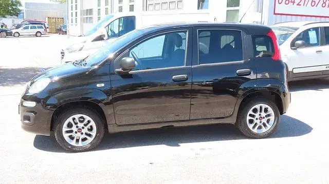 Gebraucht Fiat Panda Easy 69 PS (50 kW) 2018 Schwarz Kleinwagen