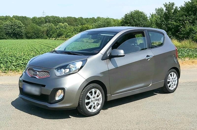 Grau Gebraucht 2012 Kia Picanto Kleinwagen | 2.750 € - Bild 1/4