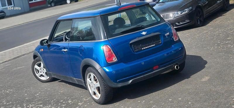 Second-hand Mini Cooper 2006 Albastru Hatchback