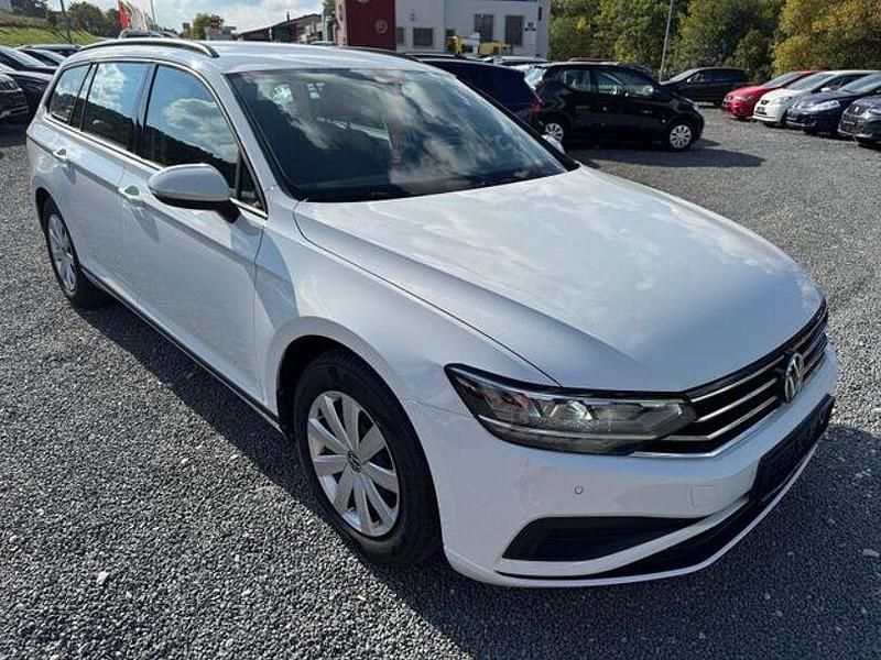 Weiß Gebraucht 2022 VW Passat Kombi | 18.295 € (Superpreis) - Bild 1/4