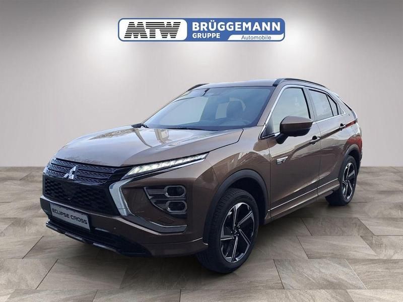 Gebraucht Mitsubishi Eclipse Cross Select 188 PS (138 kW) 2022 M) (braun SUV