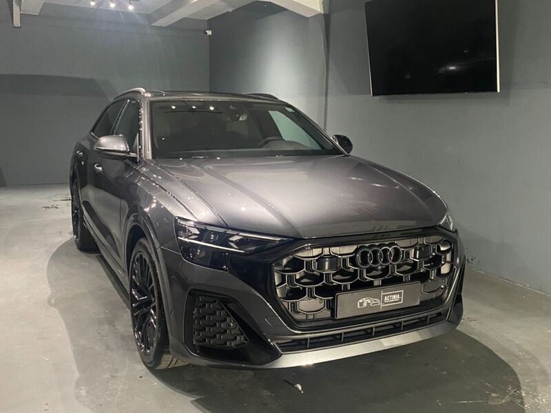 Gebraucht 2024 Audi Q8 Sport SUV | 91.988 € - Bild 1/4