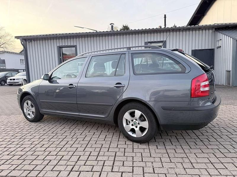 Gebraucht Skoda Octavia Team Edition 160 PS (117 kW) 2008 Anthracite grau mettalic Kombi