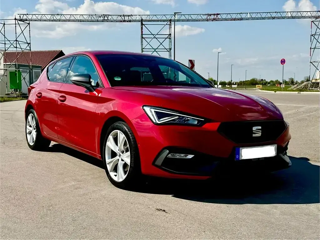 Second-hand Seat Leon FR 150 CP (110 kW) 2021 Roșu Berlinǎ